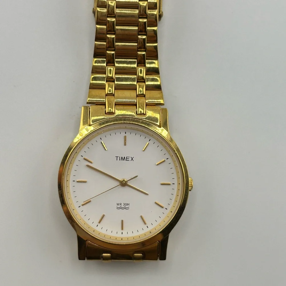 Timex Fashion Analog White Dial Men's Watch Case 36mm #572
